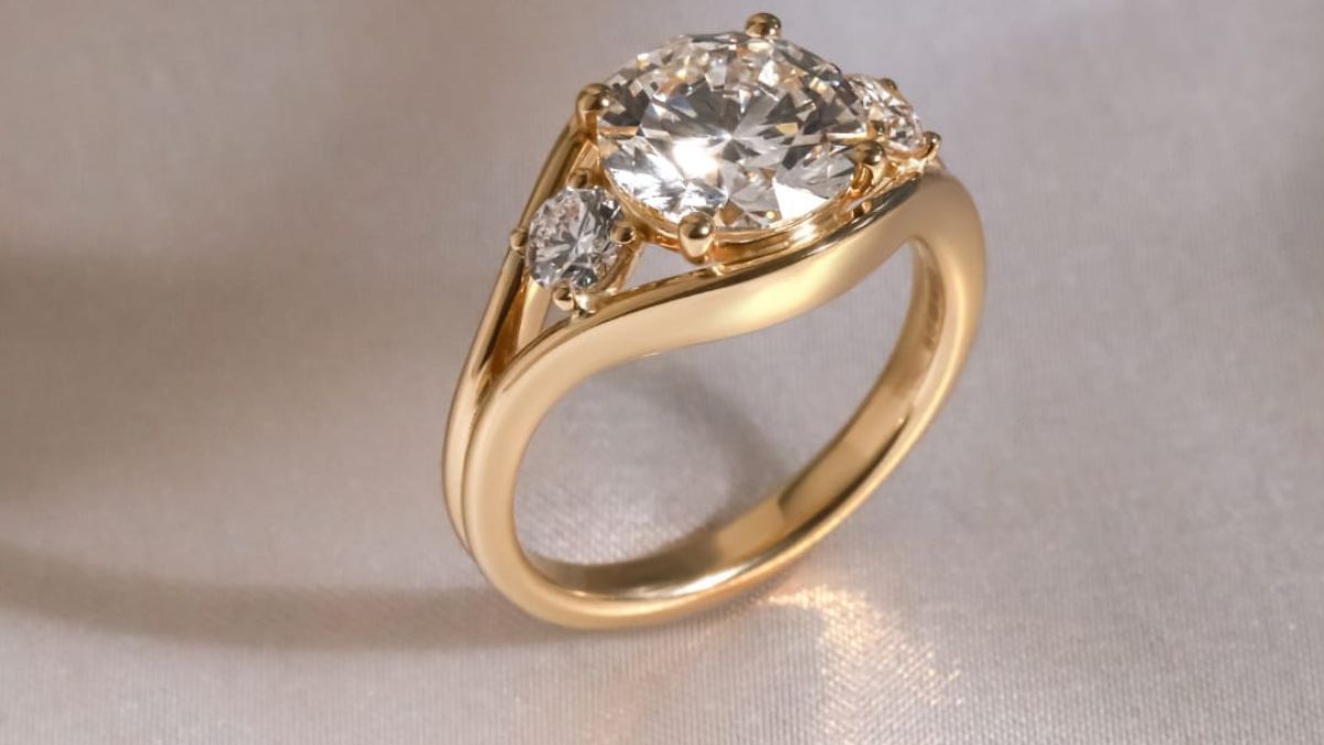 2 Carat Lab Grown Diamond Ring